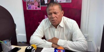 Anuncian en Tampico, Tamaulipas, incremento salarial y entrega de despensas a obreros