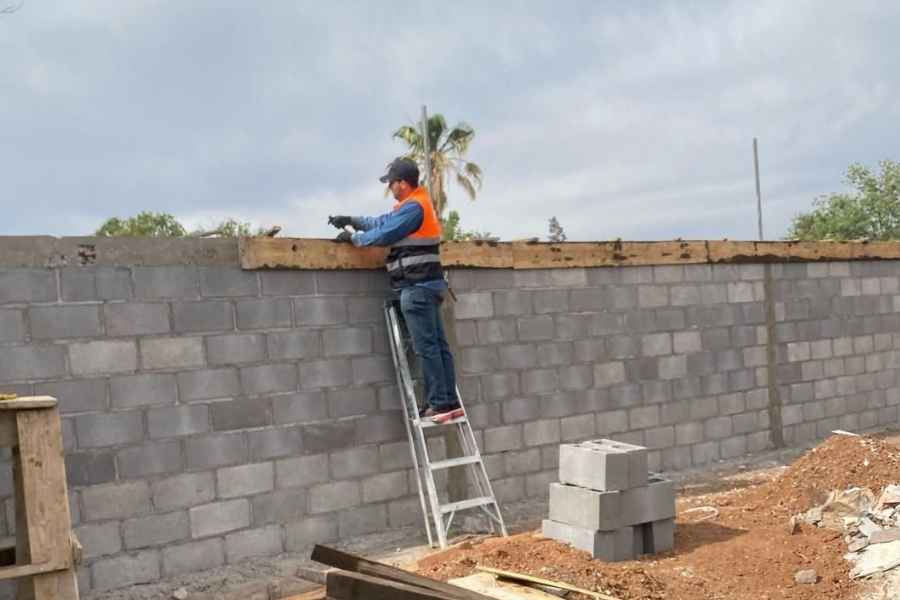 Anuncian en Tampico, Tamaulipas, incremento salarial y entrega de despensas a obreros