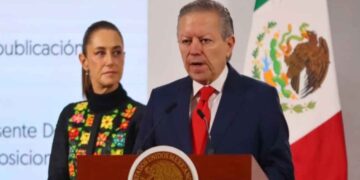 Arturo Zaldívar pide cambios a la Ley de Amparo para evitar retroactividad