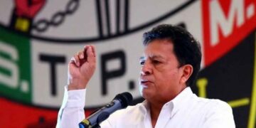 Avalan trabajadores petroleros aumento salarial de 4.5% en nuevo contrato