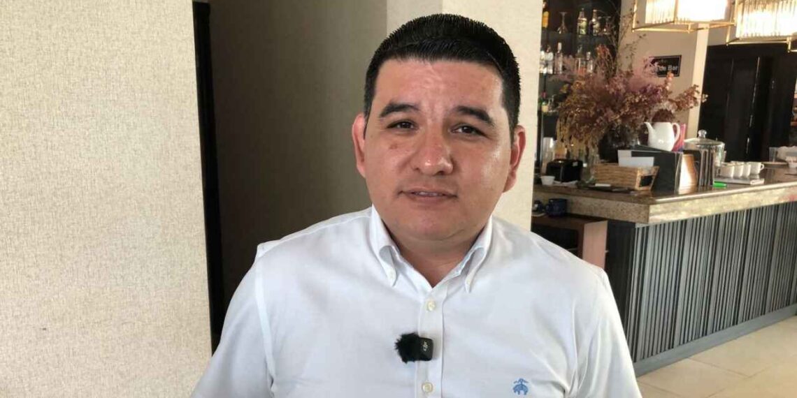 Baches y fracturas en Ciudad Madero, Tamaulipas vecinos piden apoyo para rehabilitar avenida