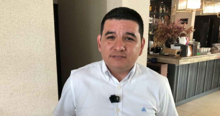 Baches y fracturas en Ciudad Madero, Tamaulipas vecinos piden apoyo para rehabilitar avenida