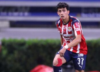 Chivas despierta con fichajes clave los refuerzos del Apertura 2025 le dan un giro al equipo