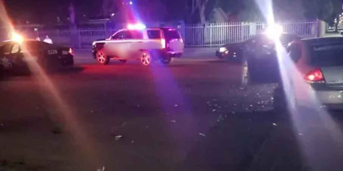 Choca poste en Nuevo Laredo