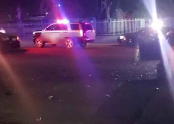 Choca poste en Nuevo Laredo