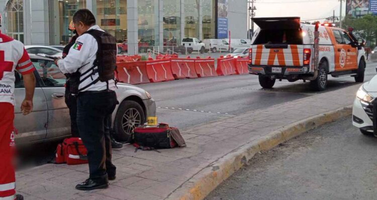 Ciclista pierde la vida tras ser embestido por un automovilista en Guadalupe, NL