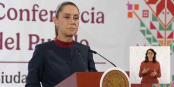 Claudia Sheinbaum critica los bombardeos de EE. UU. a supuestas narcolanchas en aguas internacionales