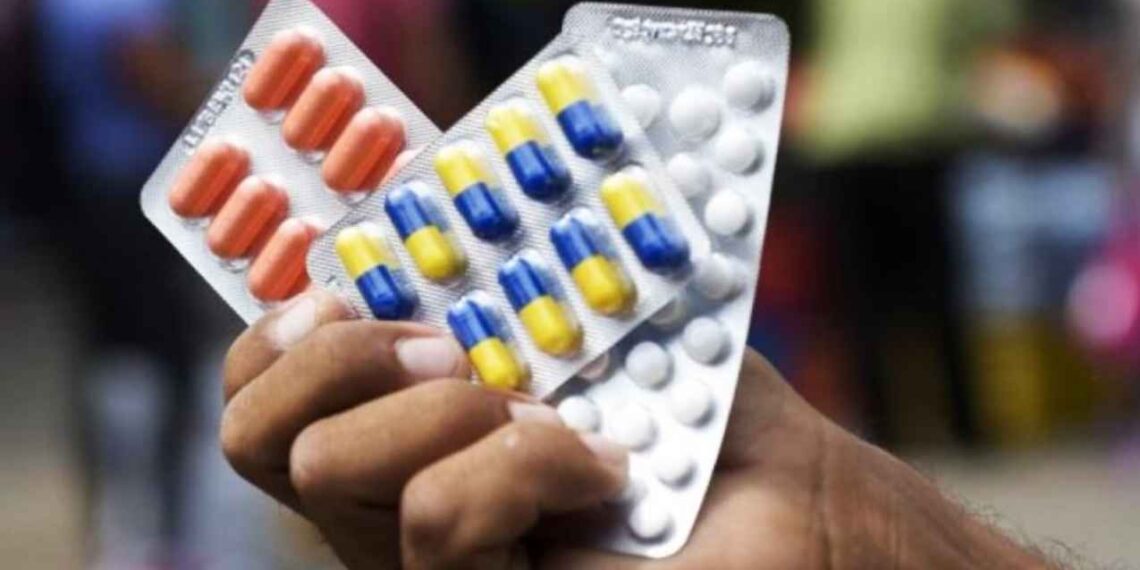 Cofepris detecta medicamentos falsificados en hospitales públicos