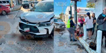Conductora resulta lesionada al verse involucrada en aparatoso choque en Ciudad Madero, Tamaulipas