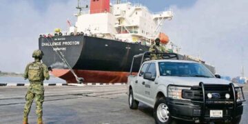 Contraalmirante de la Secretaría de Marina, Fernando “N” no acude a cita judicial por huachicol fiscal