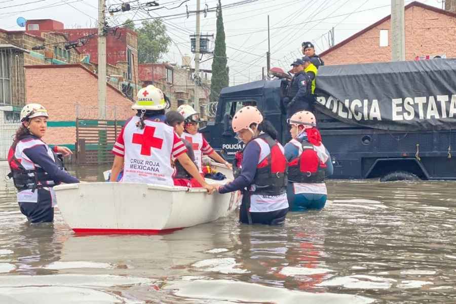 Cruz Roja brinda rescate y apoyo humanitario tras inundaciones en Veracruz