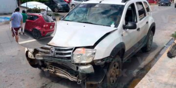 Dama provoca accidente en Victoria