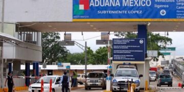 Dependencias gubernamentales revelan que 68 % de los agentes aduanales operan con alto riesgo de corrupción.