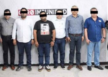 Detienen a seis trabajadores del Colegio de Bachilleres de Chiapas por presunta extorsión y corrupción