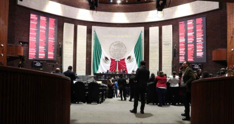 Diputados impulsan iniciativa para eliminar el ISR del aguinaldo en México