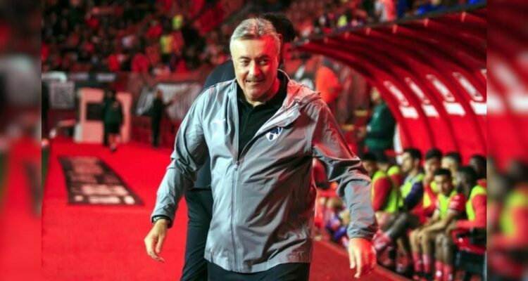 Domenec Torrent Rayados Xolos