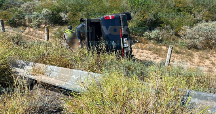 Dos texanos resultan con heridas leves tras volcadura en Reynosa, Tamaulipas