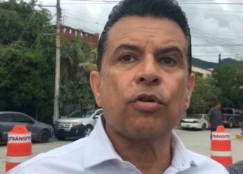 Eduardo Gattás supervisa nueva pavimentación que beneficiará a más de cinco mil victorenses