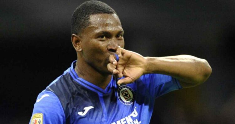 Exfutbolista de Cruz Azul, víctima de un violento ataque en Ecuador