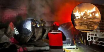 Fuego consume caseta móvil tras aparente cortocircuito en Apodaca, Nuevo León