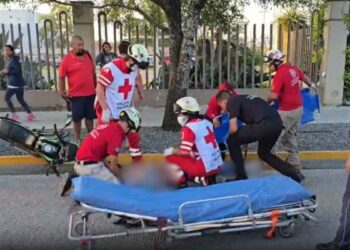 Fuerte accidente en Montemorelos, Nuevo León, deja a un motociclista herido