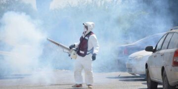 Gobierno y municipio refuerzan campaña de fumigación contra el dengue, zika y chikungunya en Nuevo Laredo