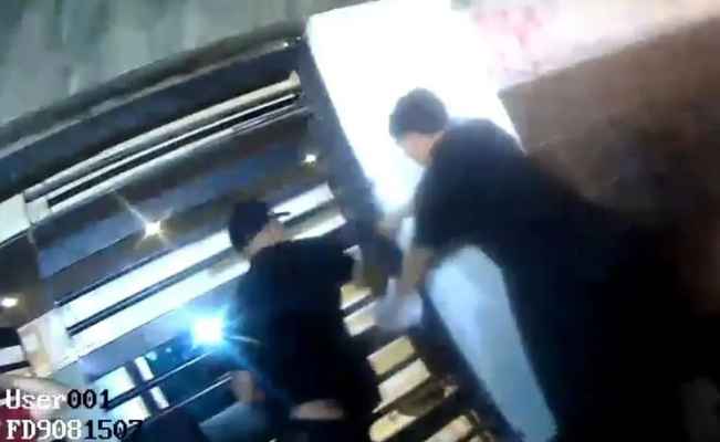 Inspectores son agredidos mientras colocaban un citatorio en el portón de un domicilio en Escobedo, NL