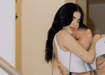 Kenia Os sorprende a sus fans con tiernas fotos