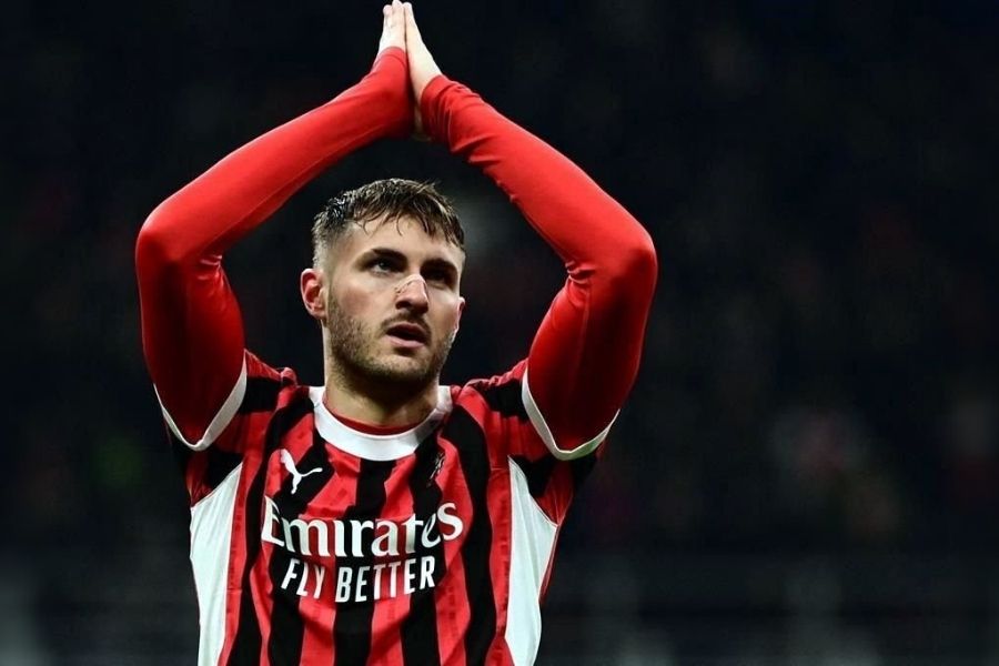 Massimo Ambrosini habla de Giménez