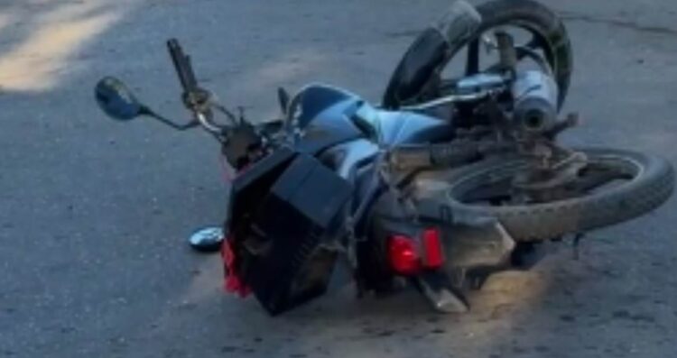 Motociclista lesionado tras ser impactado por un auto en Matamoros, Tamaulipas