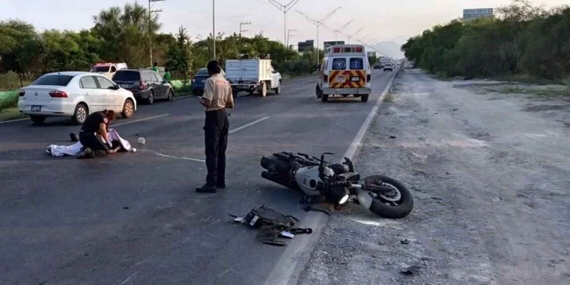 motociclista impactado alcance Apodaca