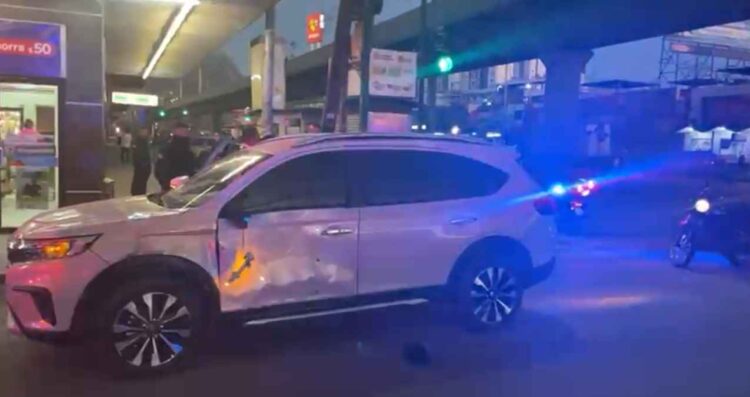 Motociclista resulta herido tras accidente vial en el Centro de Monterrey, NL