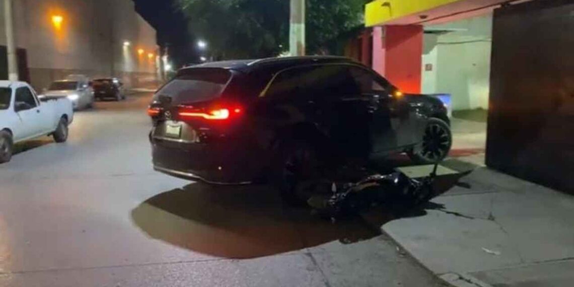 motociclista camioneta reciente modelo El Mante