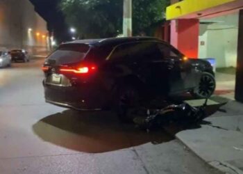 motociclista camioneta reciente modelo El Mante