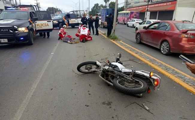 Muere motociclista tras ser embestido por camión en Guadalupe, Nuevo León