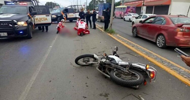 Muere motociclista tras ser embestido por camión en Guadalupe, Nuevo León