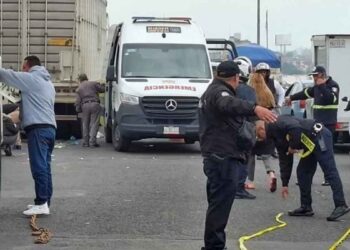 mujer accidente motocicleta Naucalpan