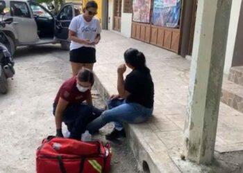 joven mujer percance camioneta El Mante
