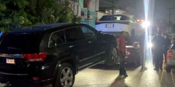 Mujer resulta lesionada tras choque en la colonia Obrerista de Monterrey, NL