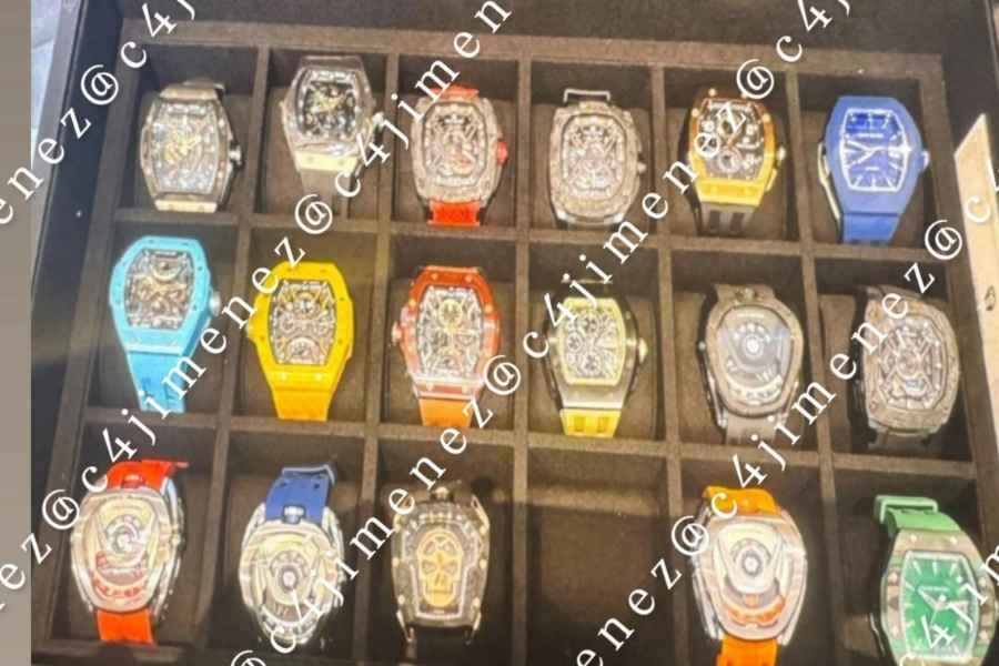 Pareja colombiana roba maletas y es detenida en Reforma, CDMX