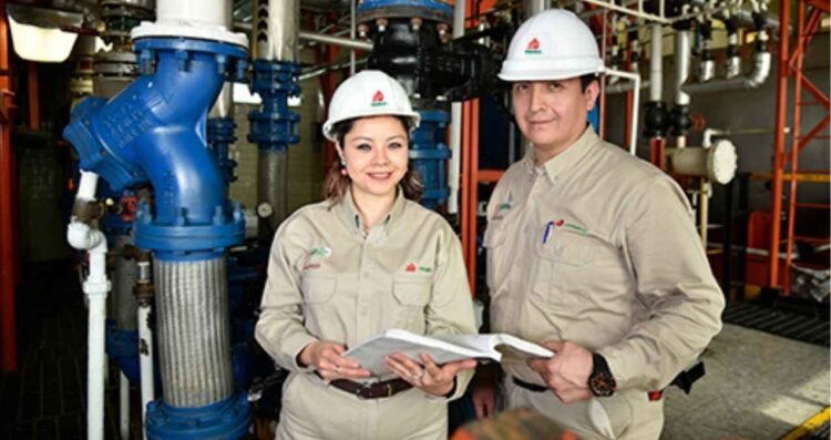 Pemex y sindicato pactan aumento salarial del 4.5 % en nuevo contrato 2025–2027