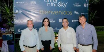 Presentan en Tampico Dinner in the Sky, cena suspendida a 50 metros de altura