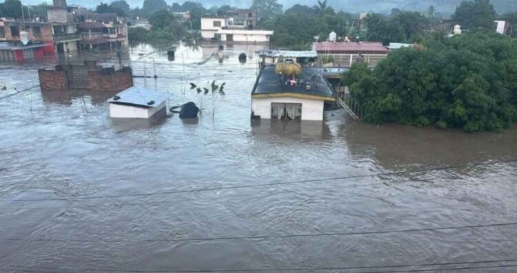 Protección Civil descarta riesgos sanitarios en Veracruz tras las inundaciones