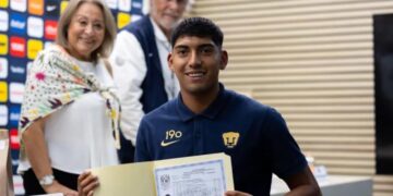 Pumas celebra a jugadores egresados del Bachillerato a Distancia de la UNAM