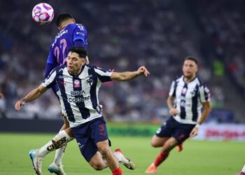 Rayados alineación vs Pumas