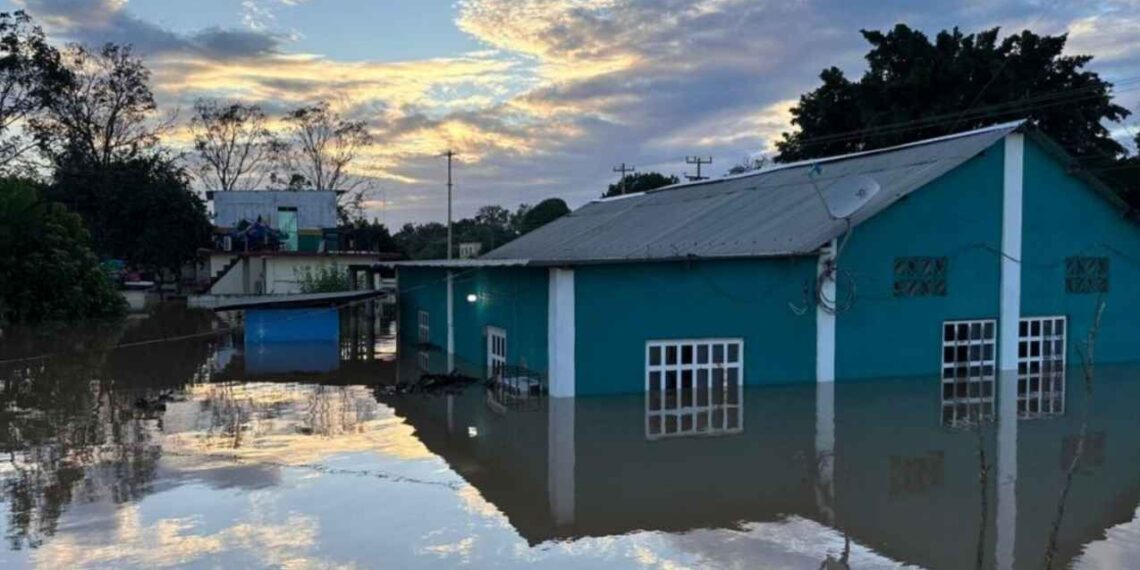 SNTE busca créditos del ISSSTE para maestros que perdieron su casa por lluvias