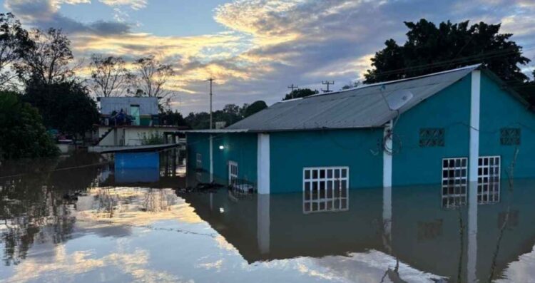 SNTE busca créditos del ISSSTE para maestros que perdieron su casa por lluvias