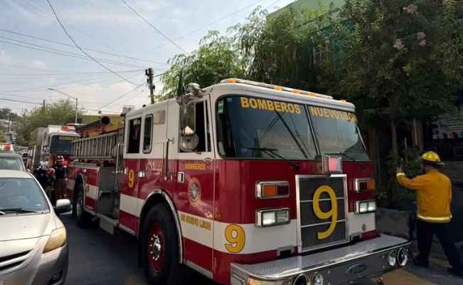 Se incendia vivienda por presunto cortocircuito en San Pedro, NL
