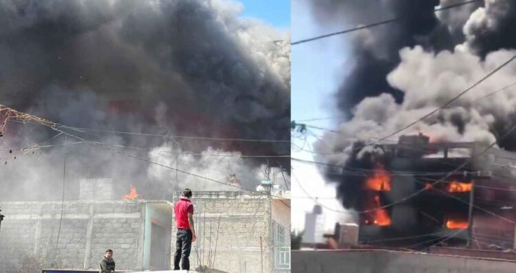 Se registra fuerte incendio en fábrica de colchones en Ecatepec, Estado de México; suspenden servicio del Mexicable