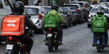Además de acceder al régimen completo de seguridad social.